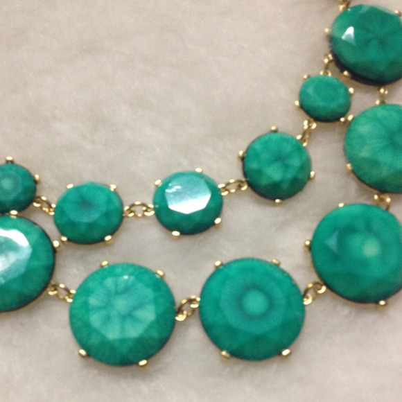 🔴SOLD🔴Authentic Tasha Mint Bubble Necklace! - Picture 2 of 3
