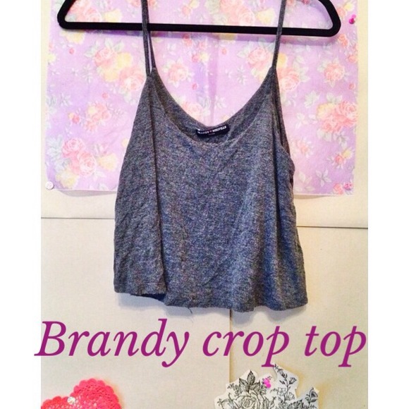 TRADED!! 🚫💟 brandy Melville grey crop top 💟