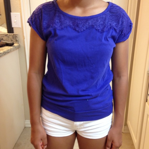 💙💙COBALT BLUE TOP FROM LOFT WITH LACE TRIM💙💙