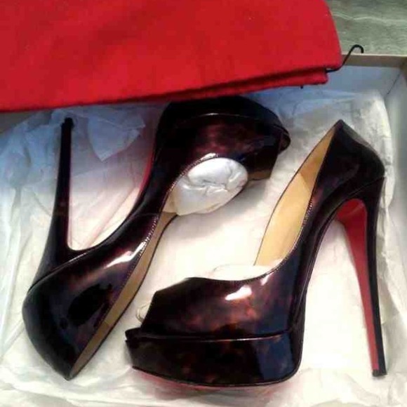CHRISTIAN LOUBOUTIN "Lady Peep" Patent Leather - Picture 3 of 4