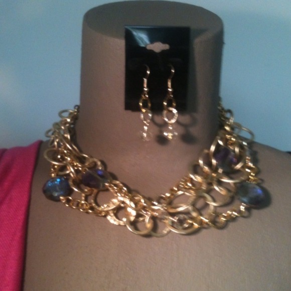 Blue crystal and goldstone necklace set - Picture 3 of 4