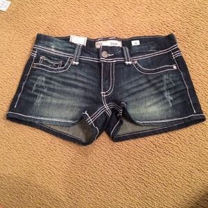 Bke stella denim shorts. Size 31