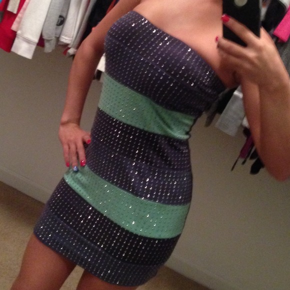 Dresses & Skirts - 🚫 SOLD 🚫