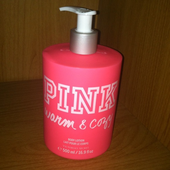 PINK Victoria's Secret ~ warm & cozy body lotion