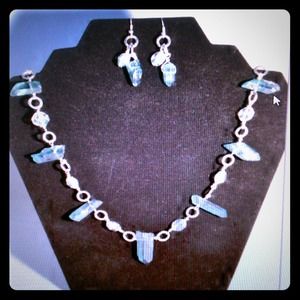 Blue quartz stone with silver tone chain