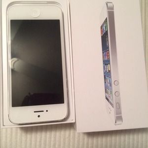 BRAND NEW IPHONE 5.