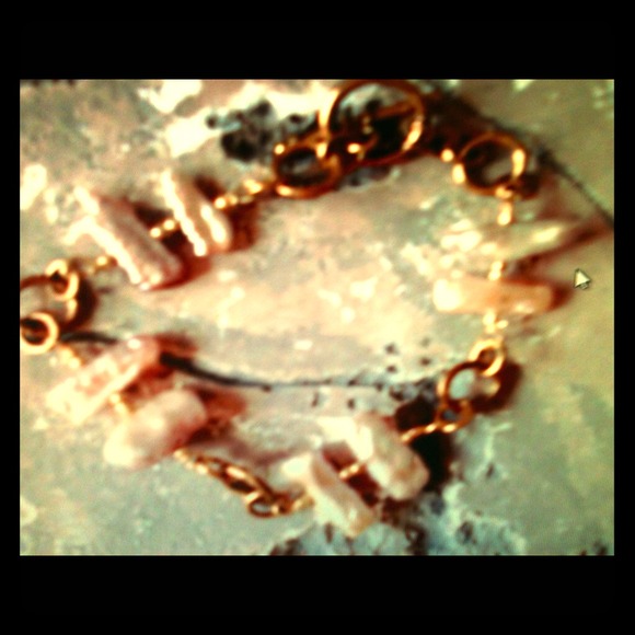 Pearl and chain bracelet - Picture 1 of 3