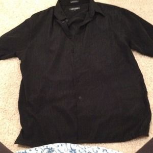 Short sleeve button up