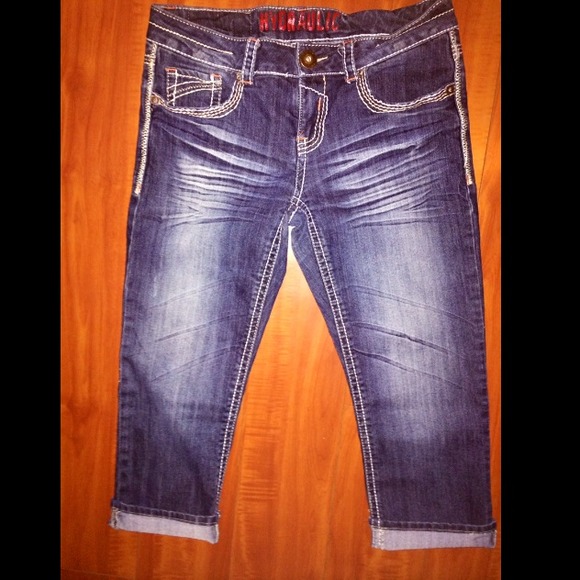 Hydraulic capris