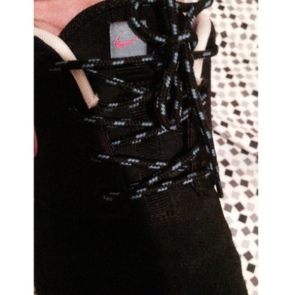 Roshe Runs 💕◻️🔵✔️