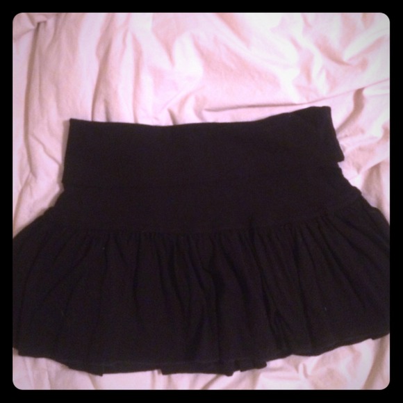 Black mini skirt self esteem