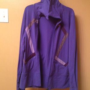 Lululemon jacket size 8