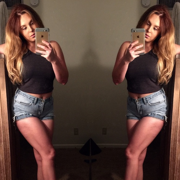 Meet the closet owner💎 - Picture 4 of 4