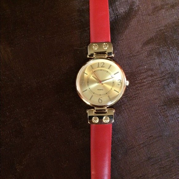 GOSSIP Jewelry - SOLD***** ON ANOTHER SITE****///GOSSIP/RED WATCH