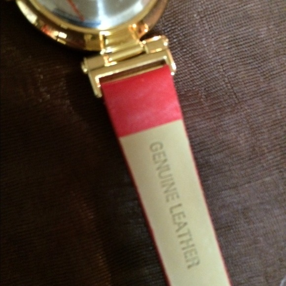 SOLD*****  ON ANOTHER SITE****///GOSSIP/RED WATCH - Picture 4 of 4