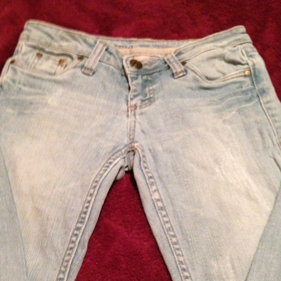 Refuge❇️ - Picture 2 of 3