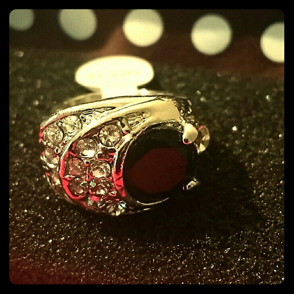 ❤ 5.5 Ring Black Gemstone Plated CZ❤
