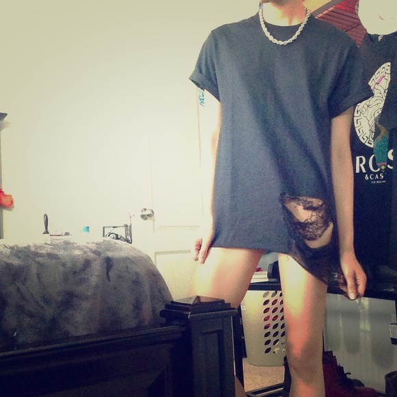 Shredded Tee S,M,L