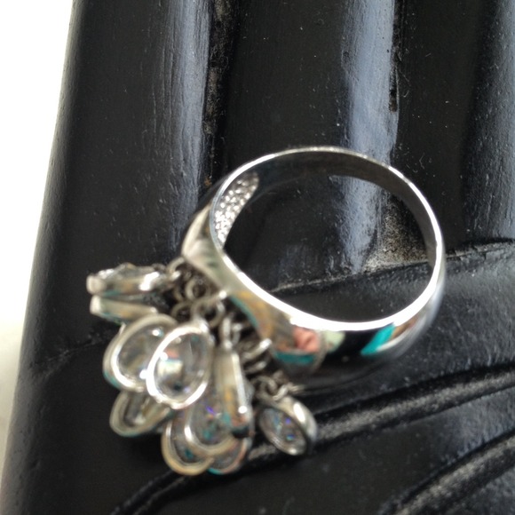 Silver crystal ring - Picture 3 of 3