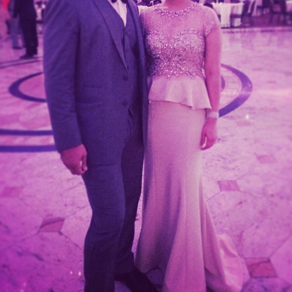 Tony Bowls 21408 Peplum Gown - Sz 4 , Champagne - Picture 2 of 4