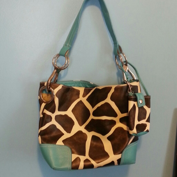 Giraffe print purse with teal trim