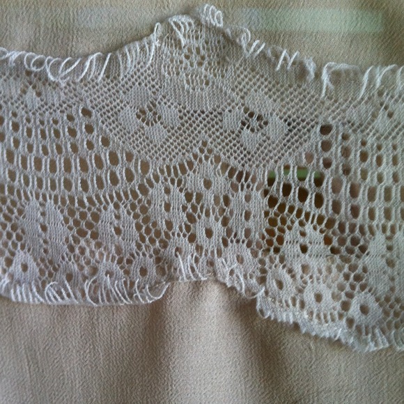 Sheer blouse - Picture 2 of 4