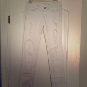 American Eagle White Skinny Jeans
