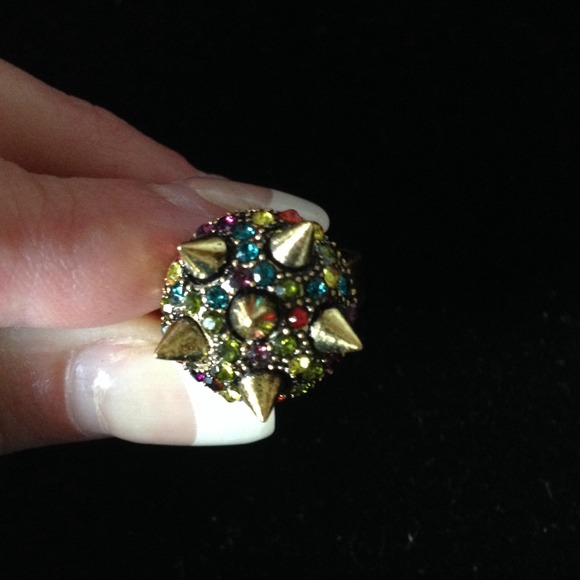 Crystal and spike ring - Picture 2 of 3