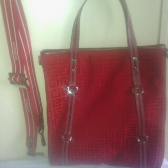**SOLD*** %100 Authinic Givenchy red tote