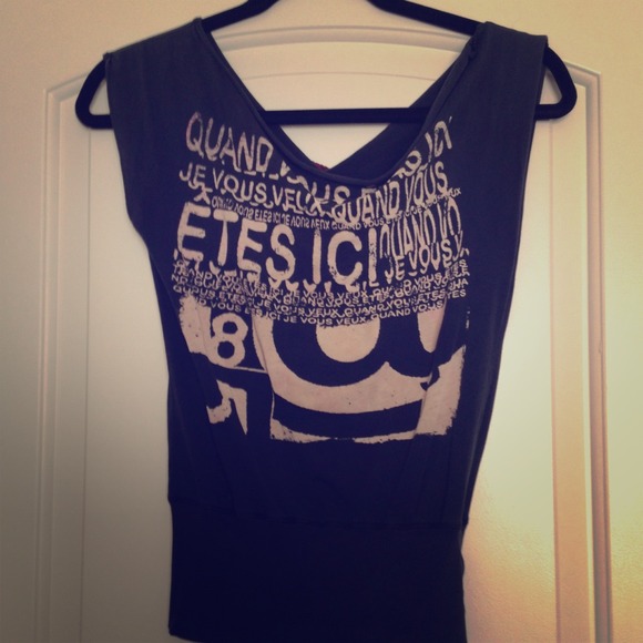 Off The Shoulder Black Tshirt - Picture 1 of 1