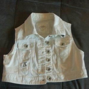 White denim vest