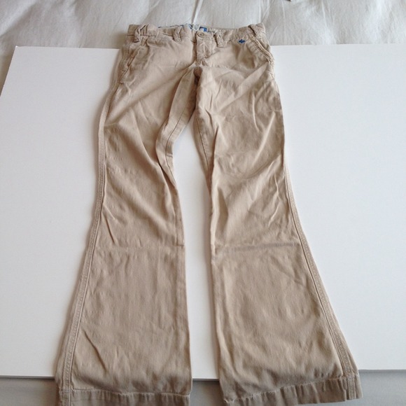 Abercrombie khaki