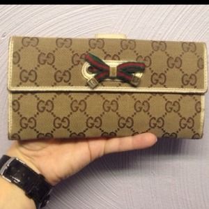 Gucci wallet