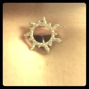 Claire's belly ring