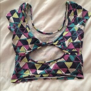 Back out crop top