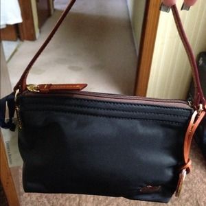 Dooney & Bourke  Pouchette Black