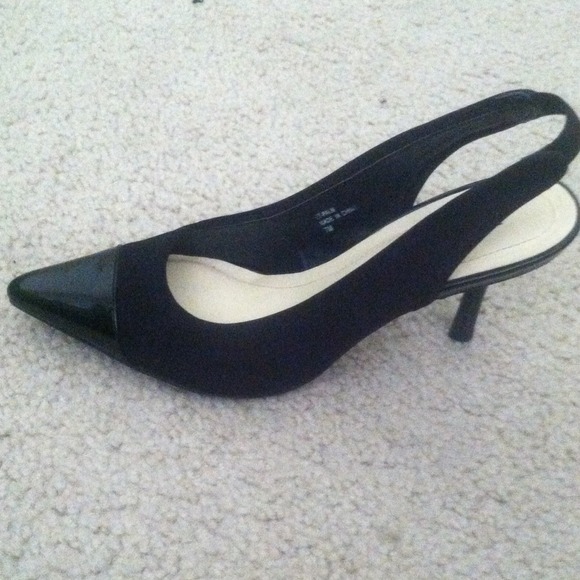 High heel shoes. Worn once for half a day - Picture 2 of 2