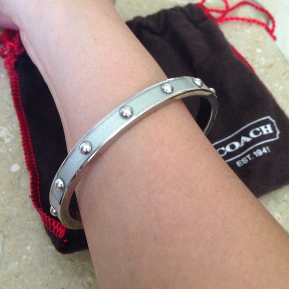 Coach silver bangle - Picture 3 of 3