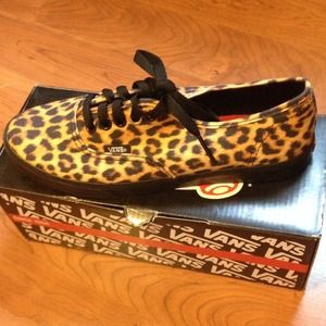 Authentic Lo Pro Vans