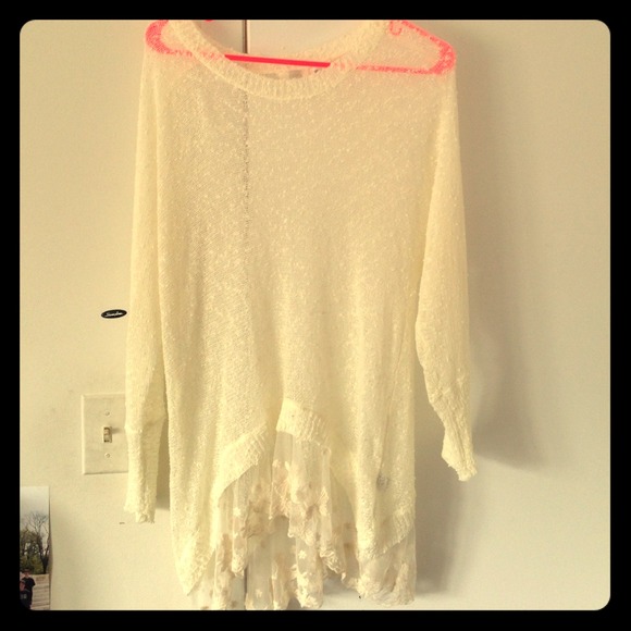 ✖️TRADED 💕LF Millau White Lace Trim Sweater