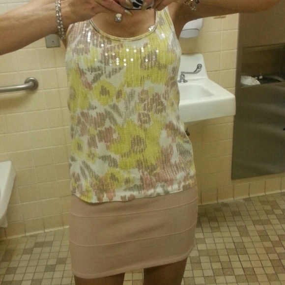 Light pink. BANDAGE SKIRT - Picture 3 of 4