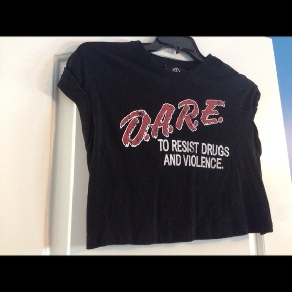 DARE crop top