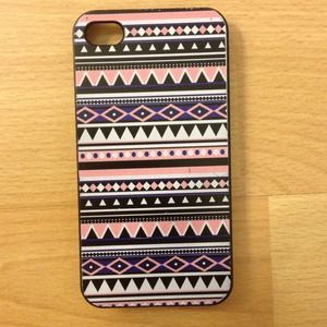 Pink Tribal iPhone 4S case