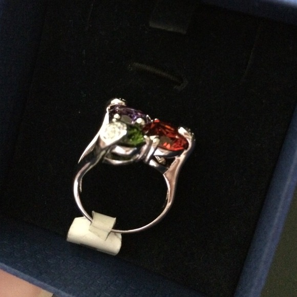 Beautiful Color Rhinestones Ring! - Picture 2 of 2