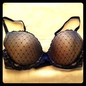 Wacoal black lace bra 32D