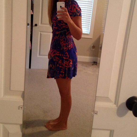 Material girl one shoulder - Picture 3 of 3