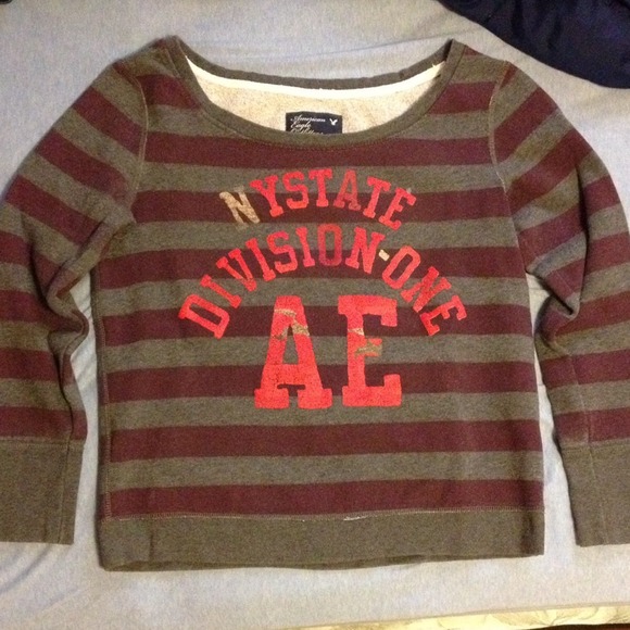 American Eagle Sweatshirt