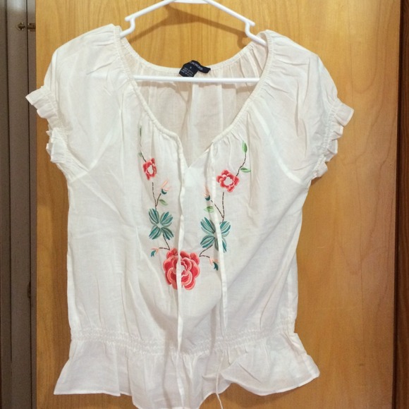 Boston Proper white top