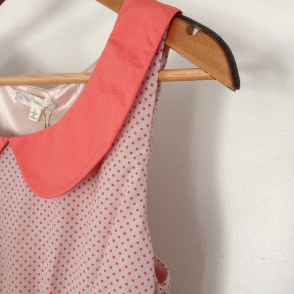 • SOLD • Peachy Polka dot dress • - Picture 3 of 4