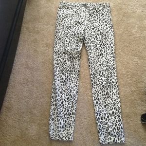 Black and white high waist pant
